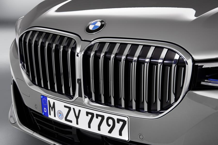 Детали экстерьера BMW 750Li xDrive (G12) 2019 года  (WW) (фото 8 из 164)